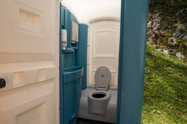 Portable restroom solutions in Litchfield, IL