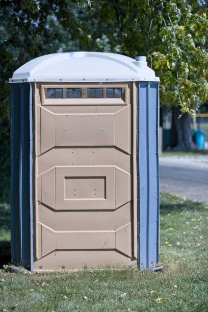 Portable Toilet Options We Offer in Litchfield, IL